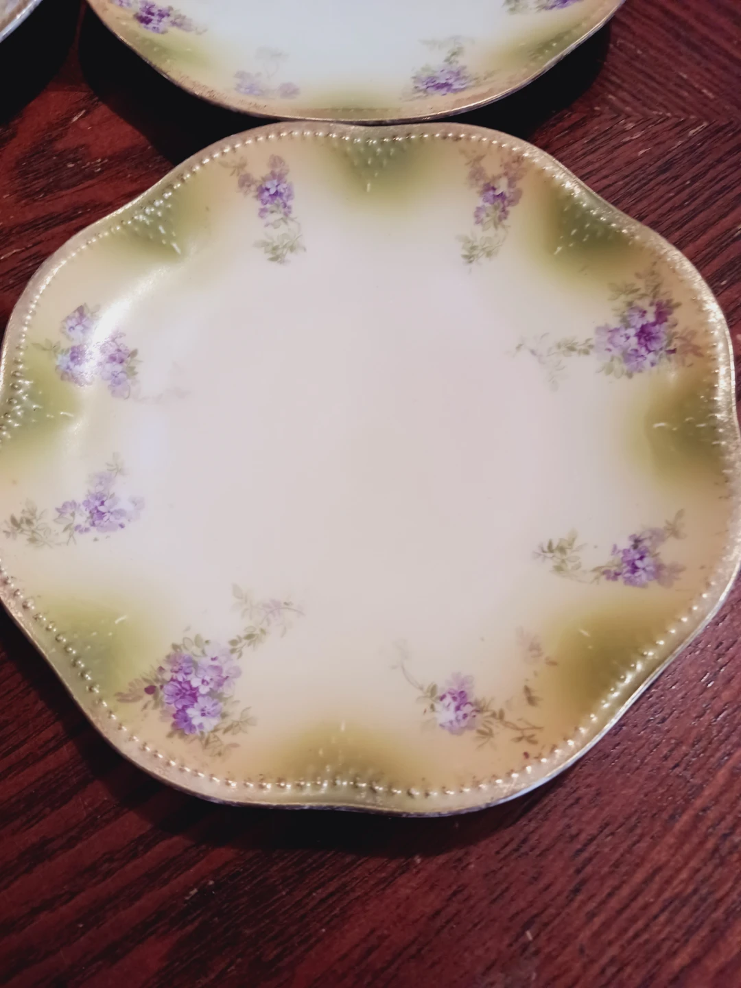 Set of 4 Antique 1890s Austrian 22K Gold Rim Porcelain Plates - photo 3