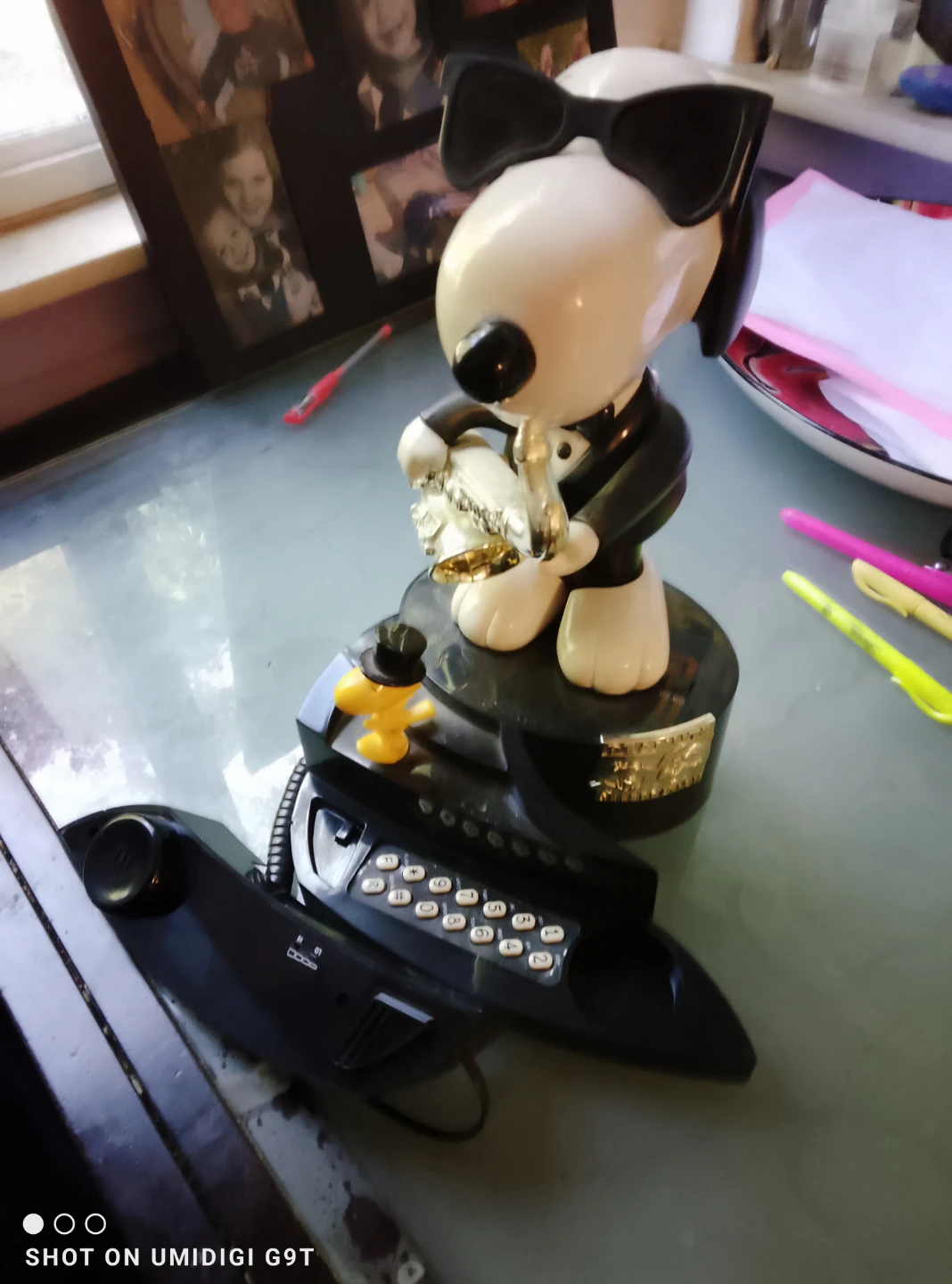 Vintage Peanuts Snoopy Saxophone Telephone