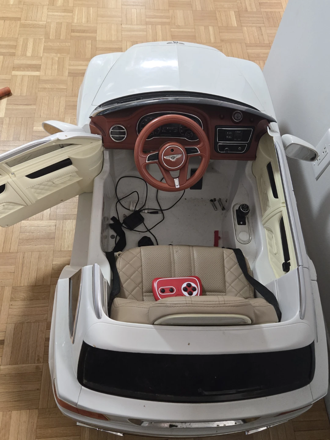 Bentley Ride-On Kids Car - photo 3