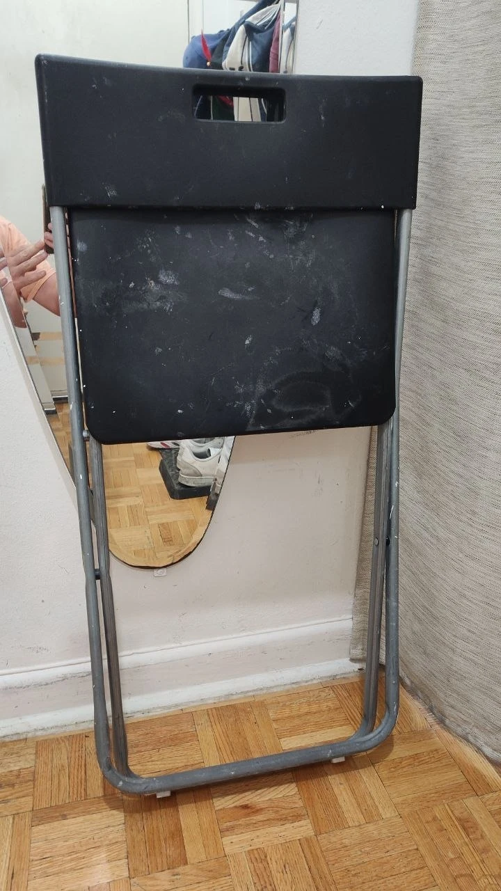 USED IKEA GUNDE Folding Chair (Black) - Used with paint marks - photo 2