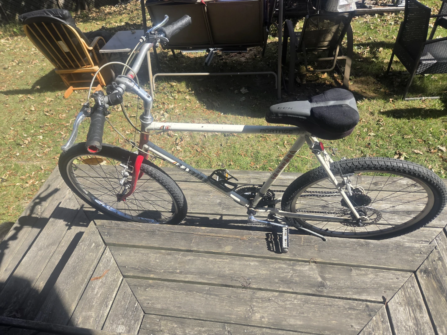 Raleigh Portage Mountain Bike - photo 2