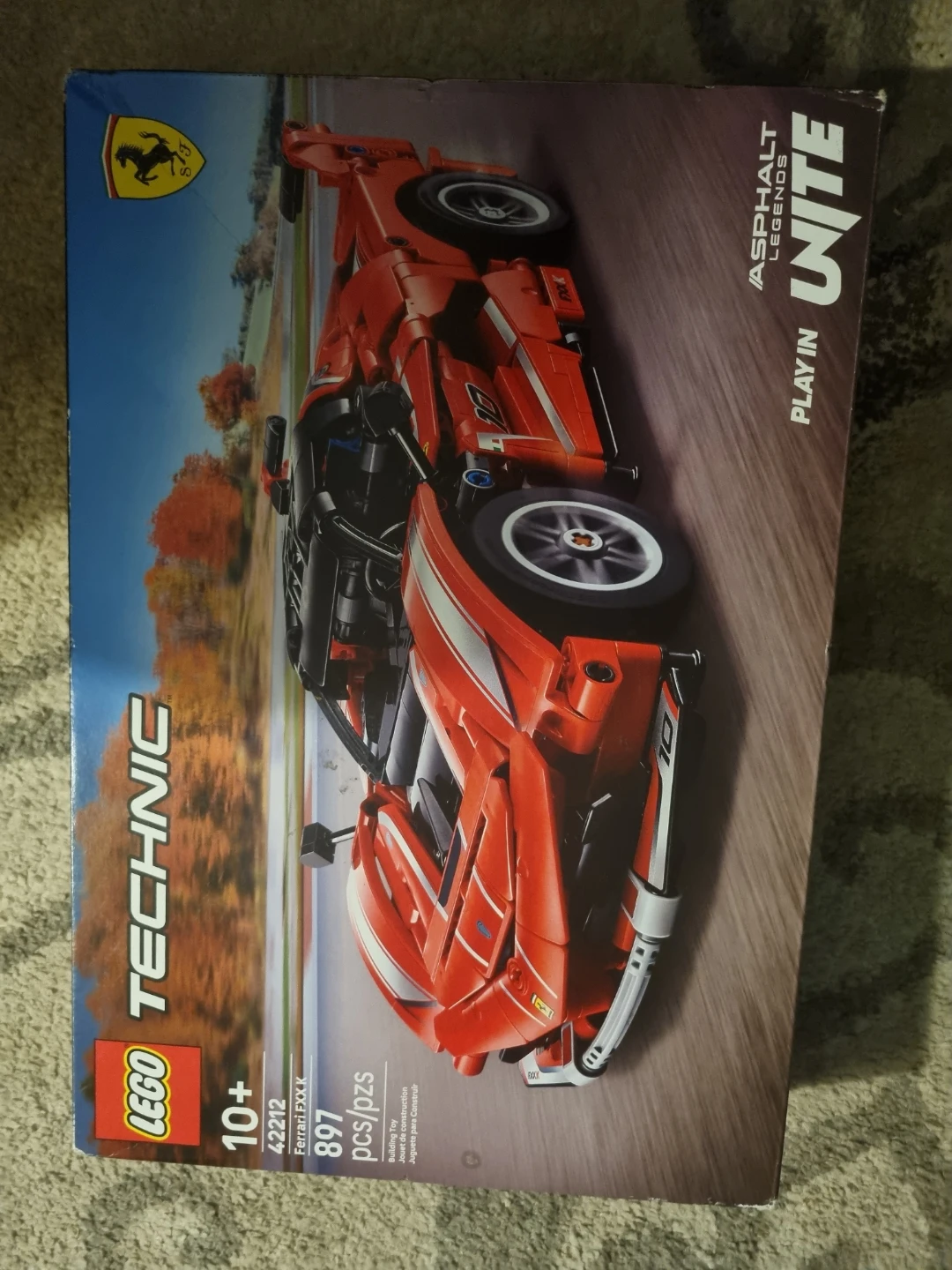 LEGO Technic Ferrari Daytona SP3 (42143)
