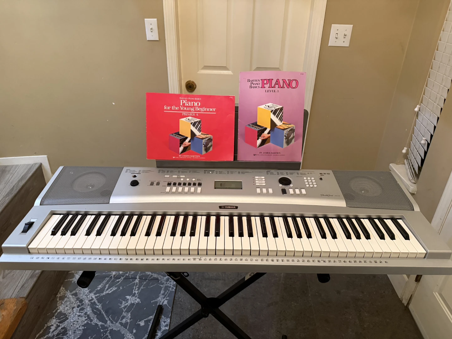 Yamaha PortableGrand DGX-230 Keyboard - photo 3
