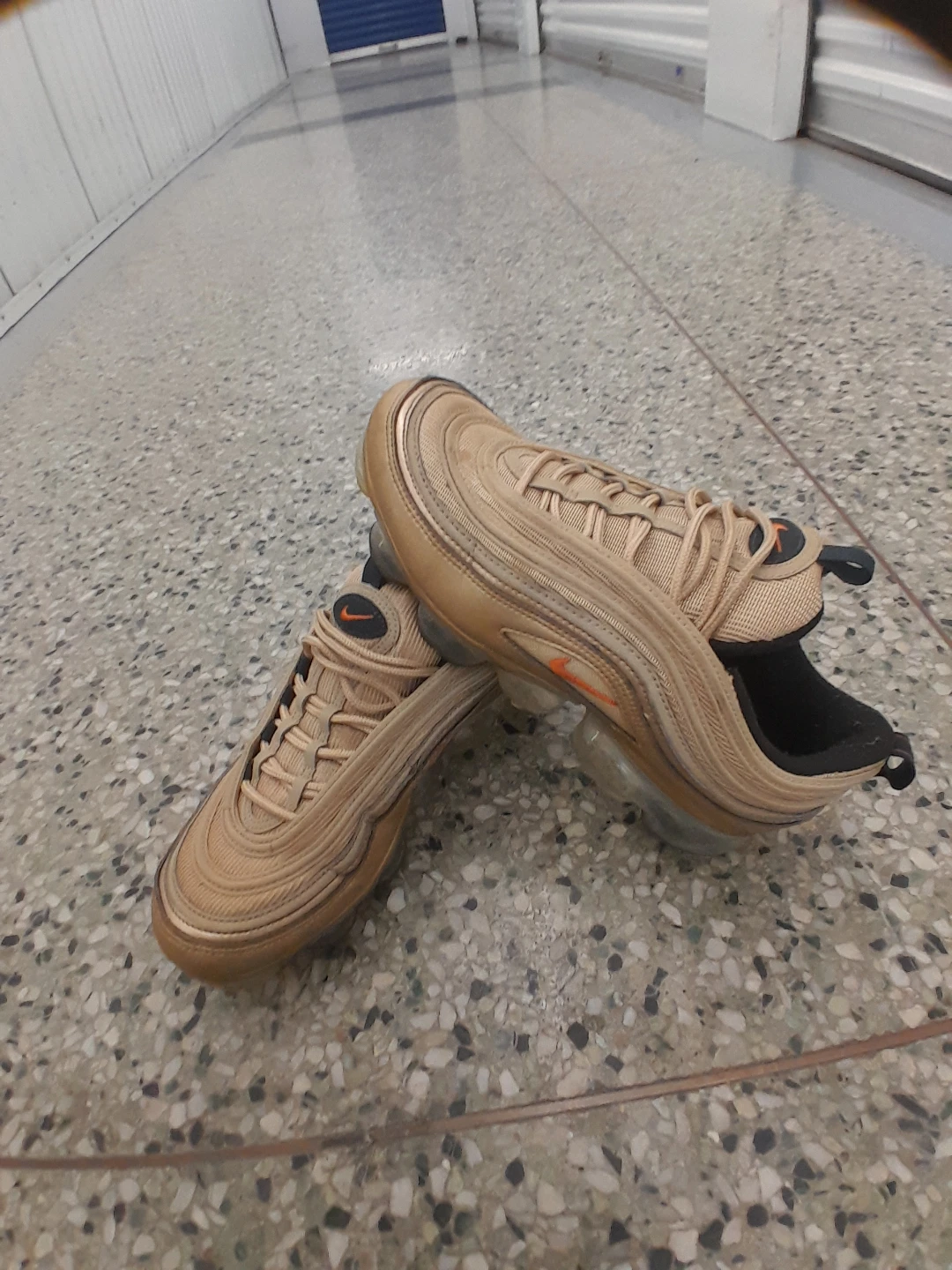 Nike Air VaporMax 97 Gold Sneakers Men's Size 7.5 women 8.5 - photo 3