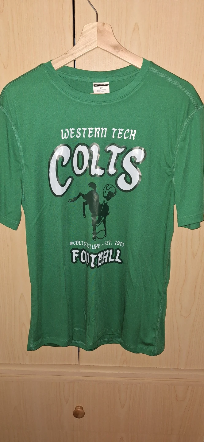 Western Tech Colts Football T-Shirt Small🏈