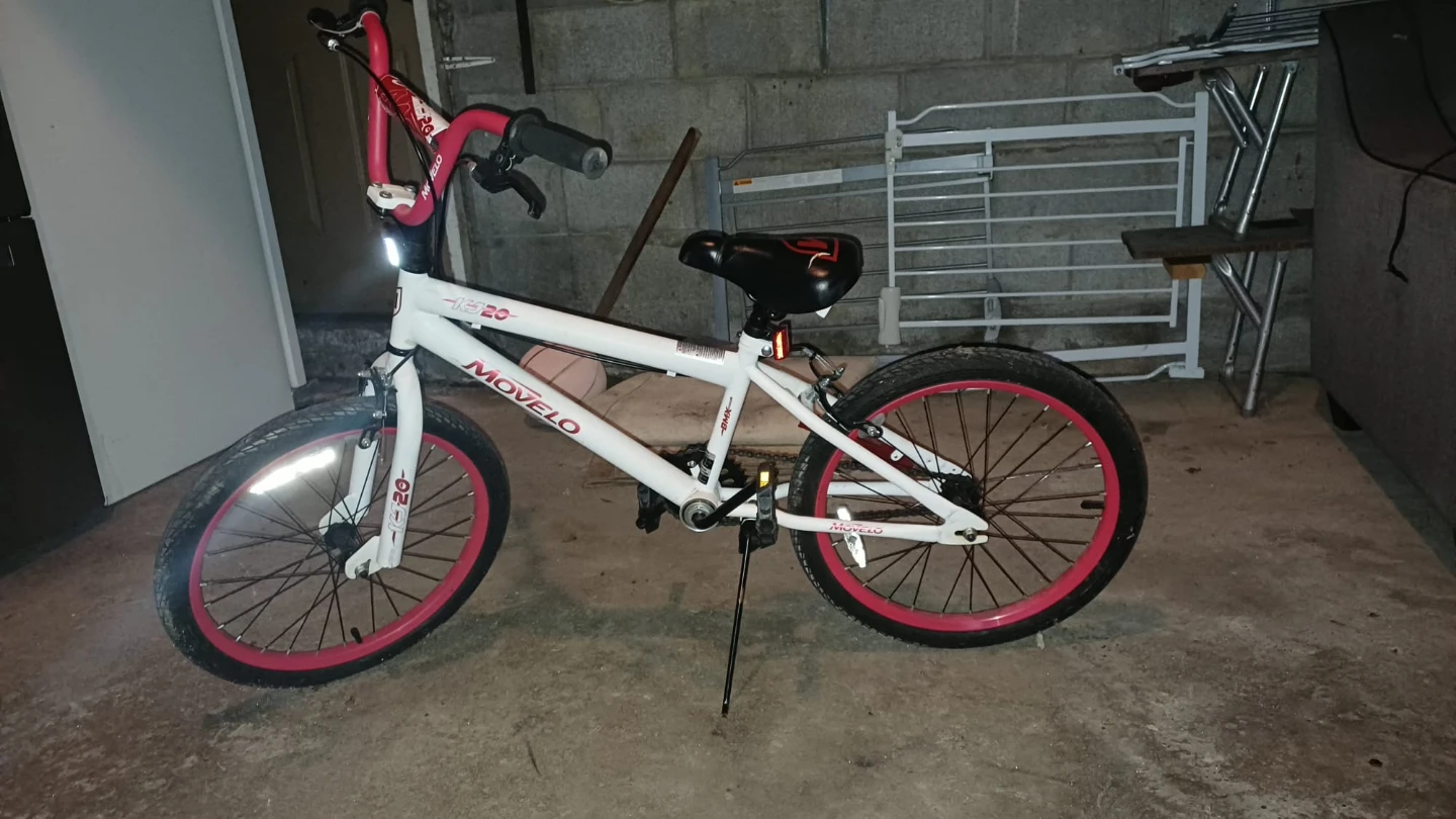 Movelo 20-inch Boys BMX Bicycle