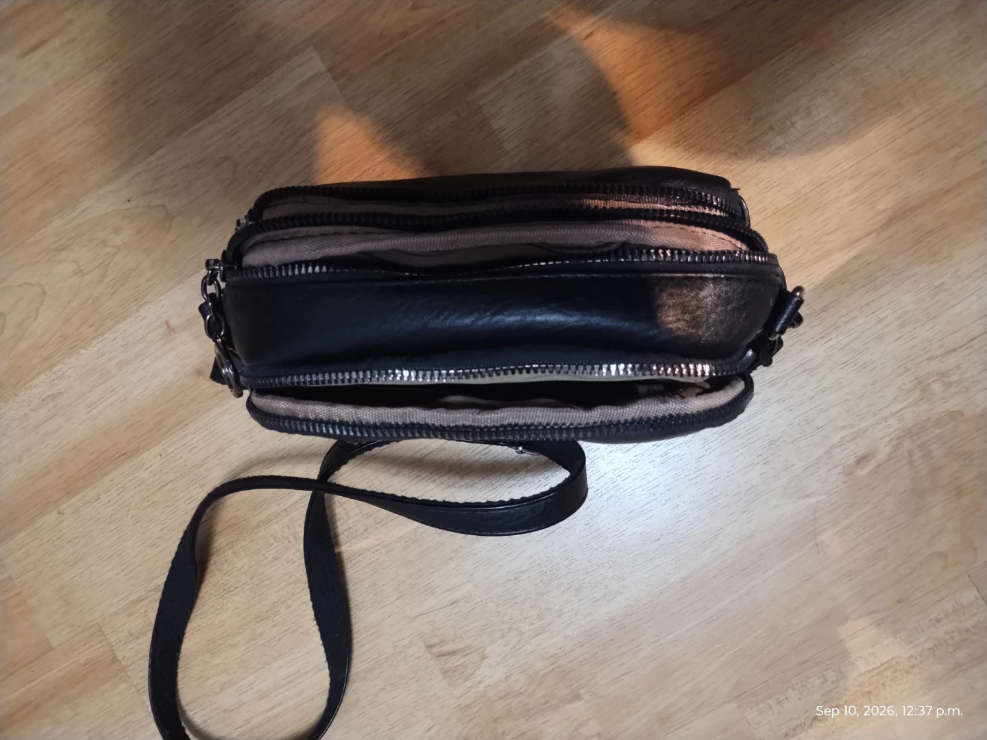 Kangol Black Crossbody Bag – Multi-Zip Compartments - photo 5
