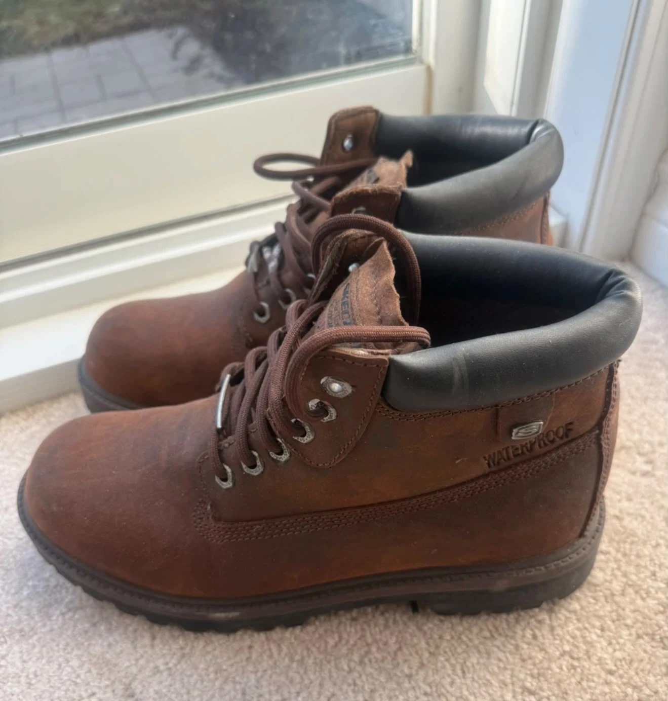 SKECHERS WINTER BOOTS - SIZE 10 - photo 4