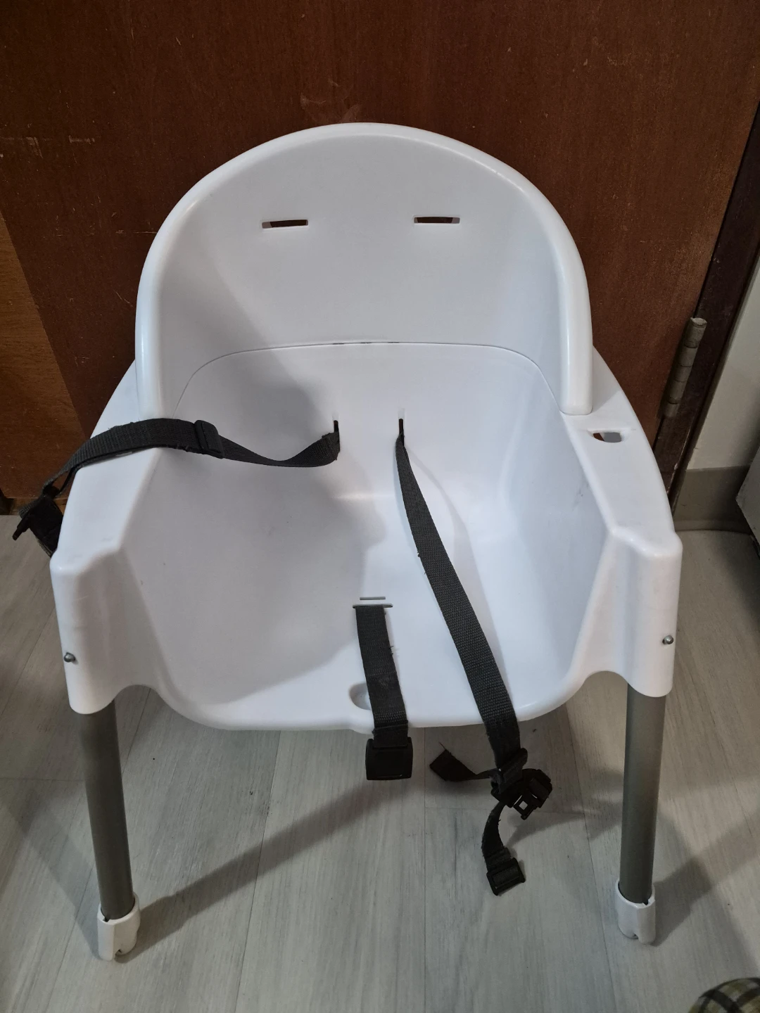 White Plastic Booster High Chair with Harness - photo 2