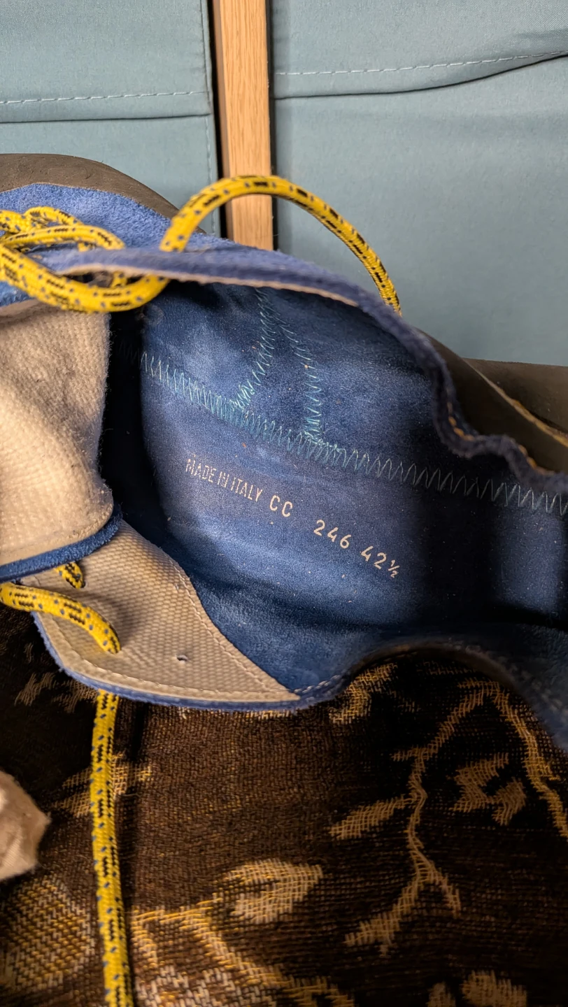 La Sportiva Climbing Shoes Size 42.5