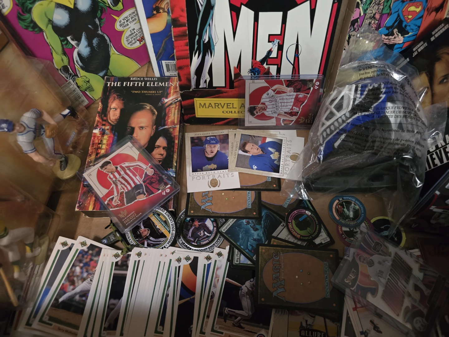 Assorted Collectible Comics, Cards, and Memorabilia - photo 4
