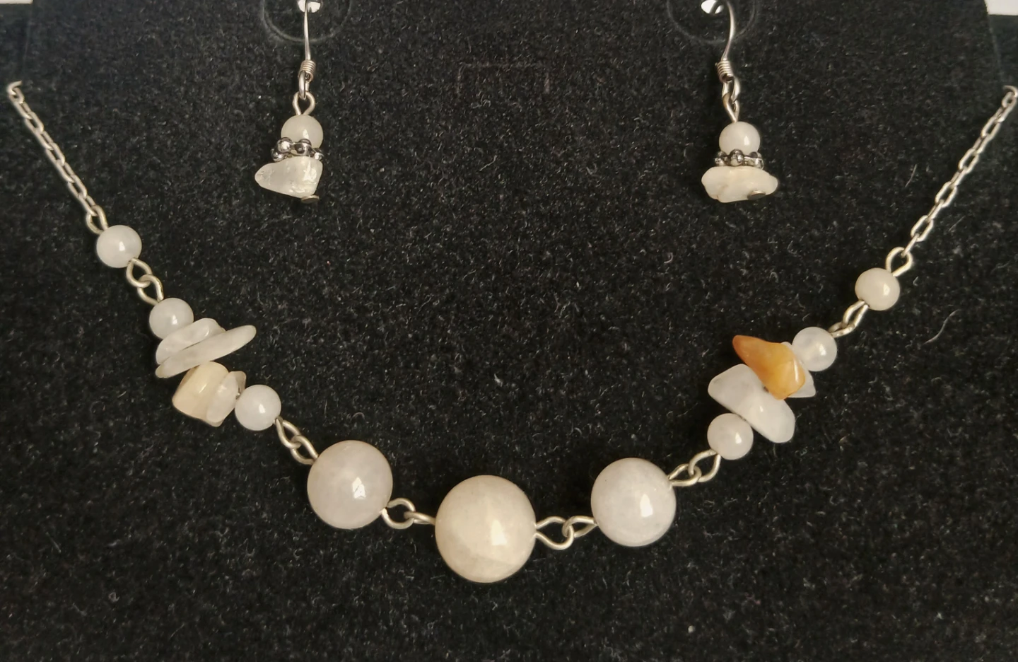Honey JADE Stone Necklace and Earring Set - photo 3