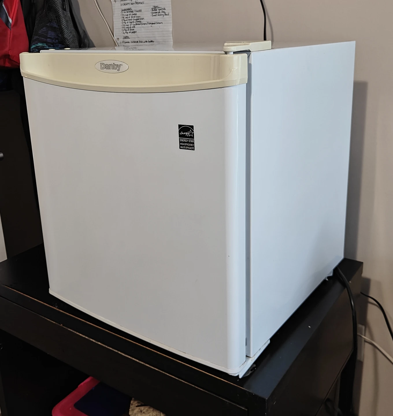 Mini Fridge for Dorm Room or Guest Room - photo 5