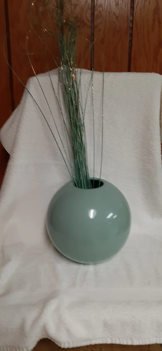 Seafoam Green Haeger vase, #4306. - photo 2