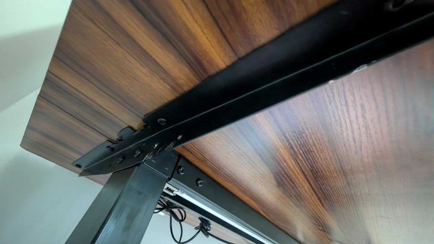 SHW Standing Desk (Height adjustable) - photo 2