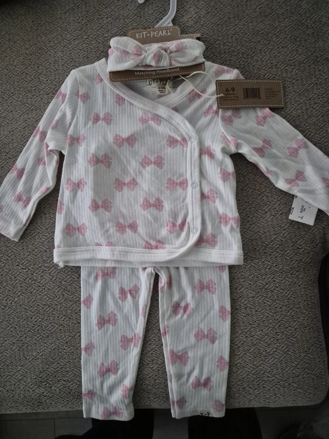 🏈🏉Kit+Pearl Baby Outfit 6-9 Months *new with tags* - photo 2