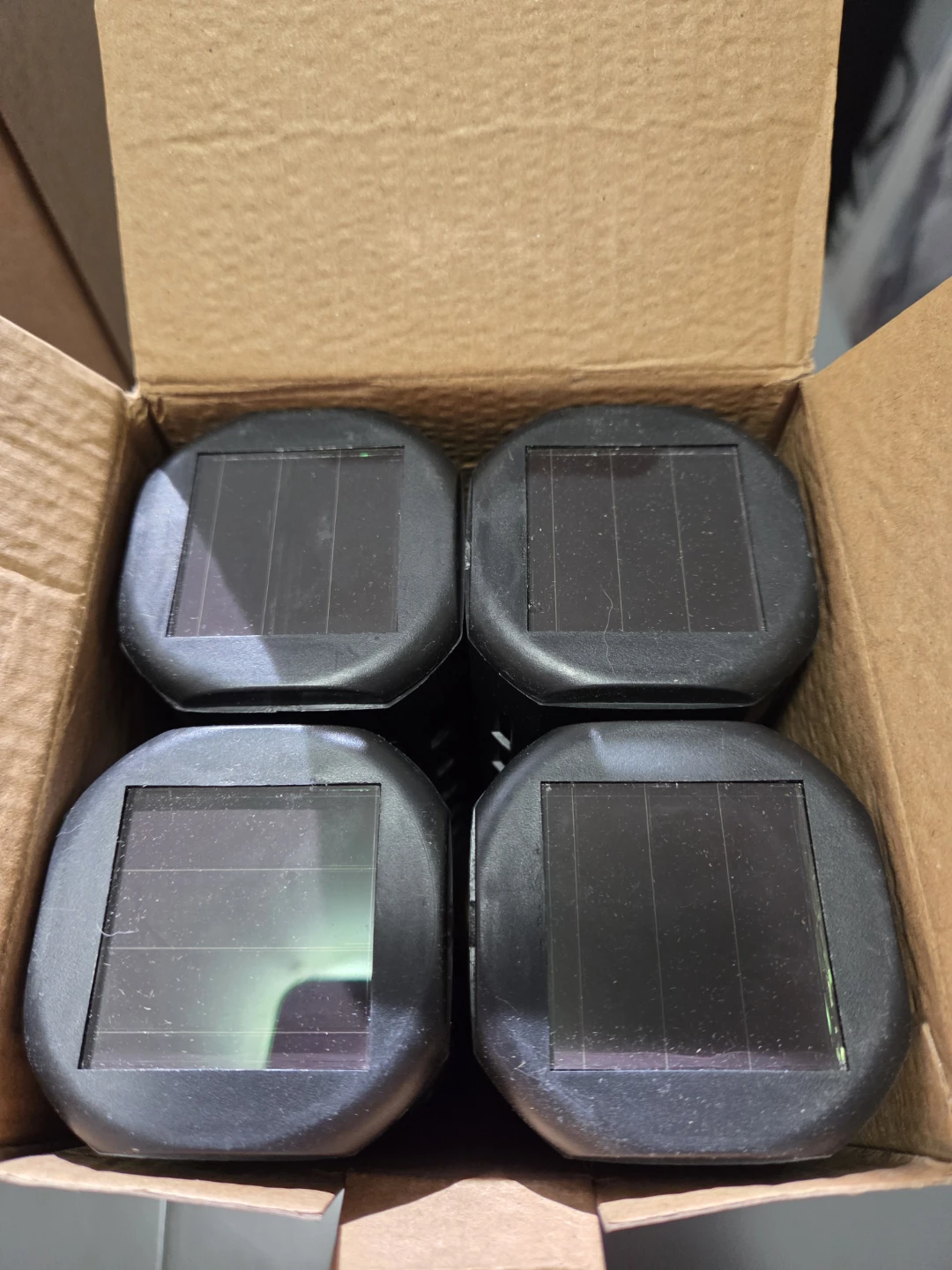 BNIB 4-Pack Solar LED Garden Pathway Lights - photo 3