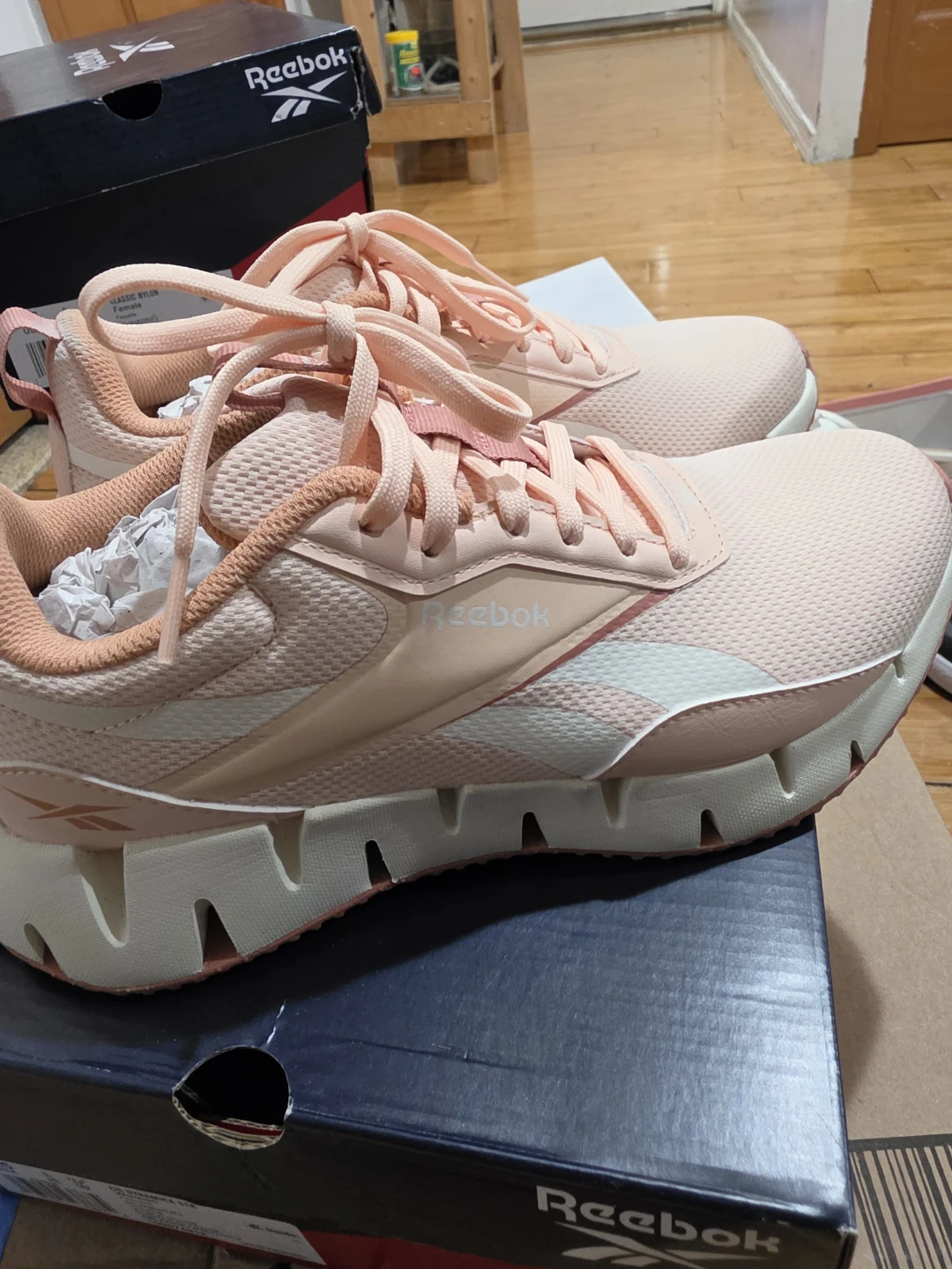 Reebok Women's Running Shoes Peach Size 7.5 - photo 2