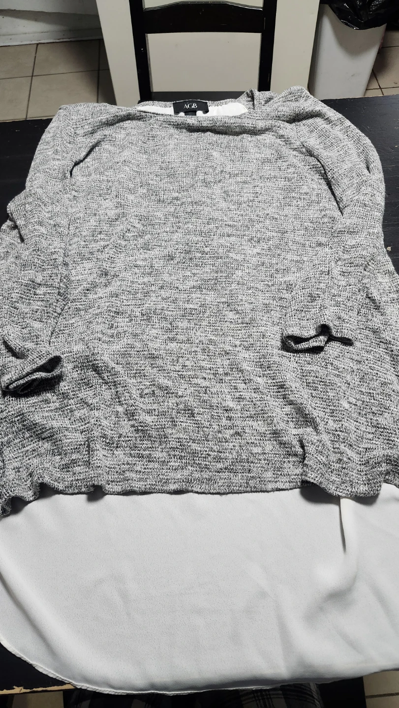 AGB Gray and White Layered Look Top - photo 2