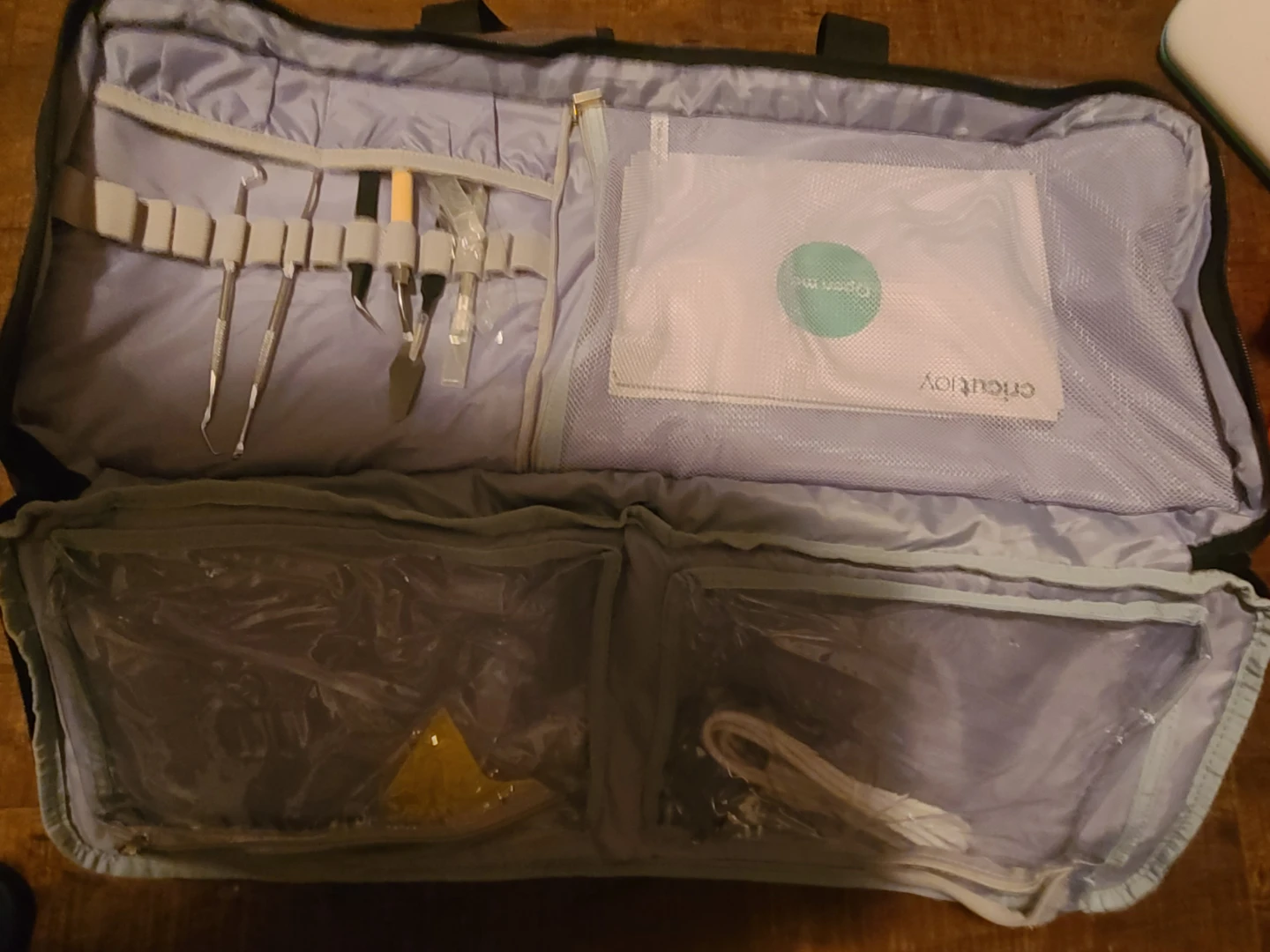 Cricut Explore air 2 with Carrying Bag and Accessories - photo 2