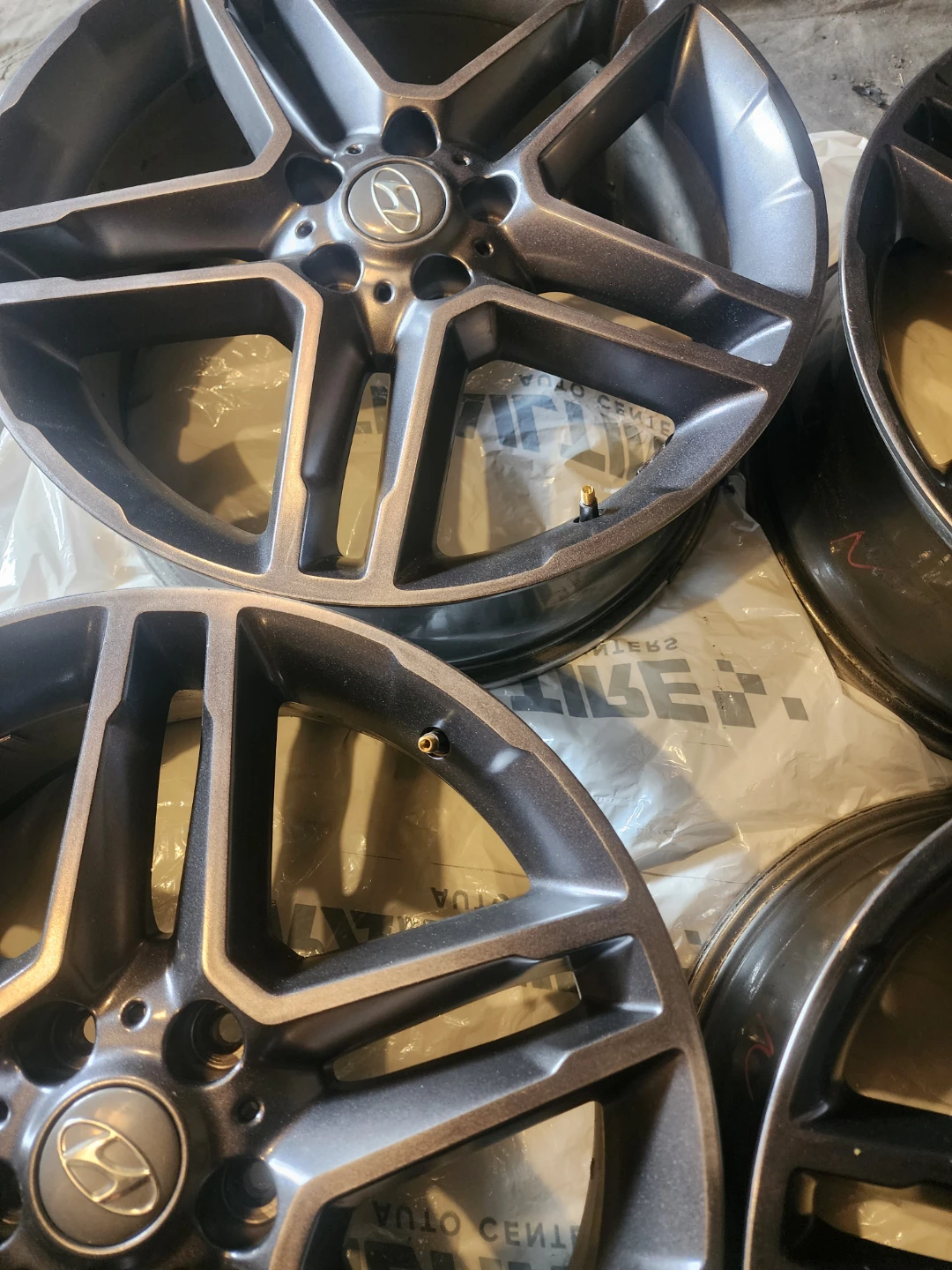 Set of 19in original rims Hunday. - photo 3