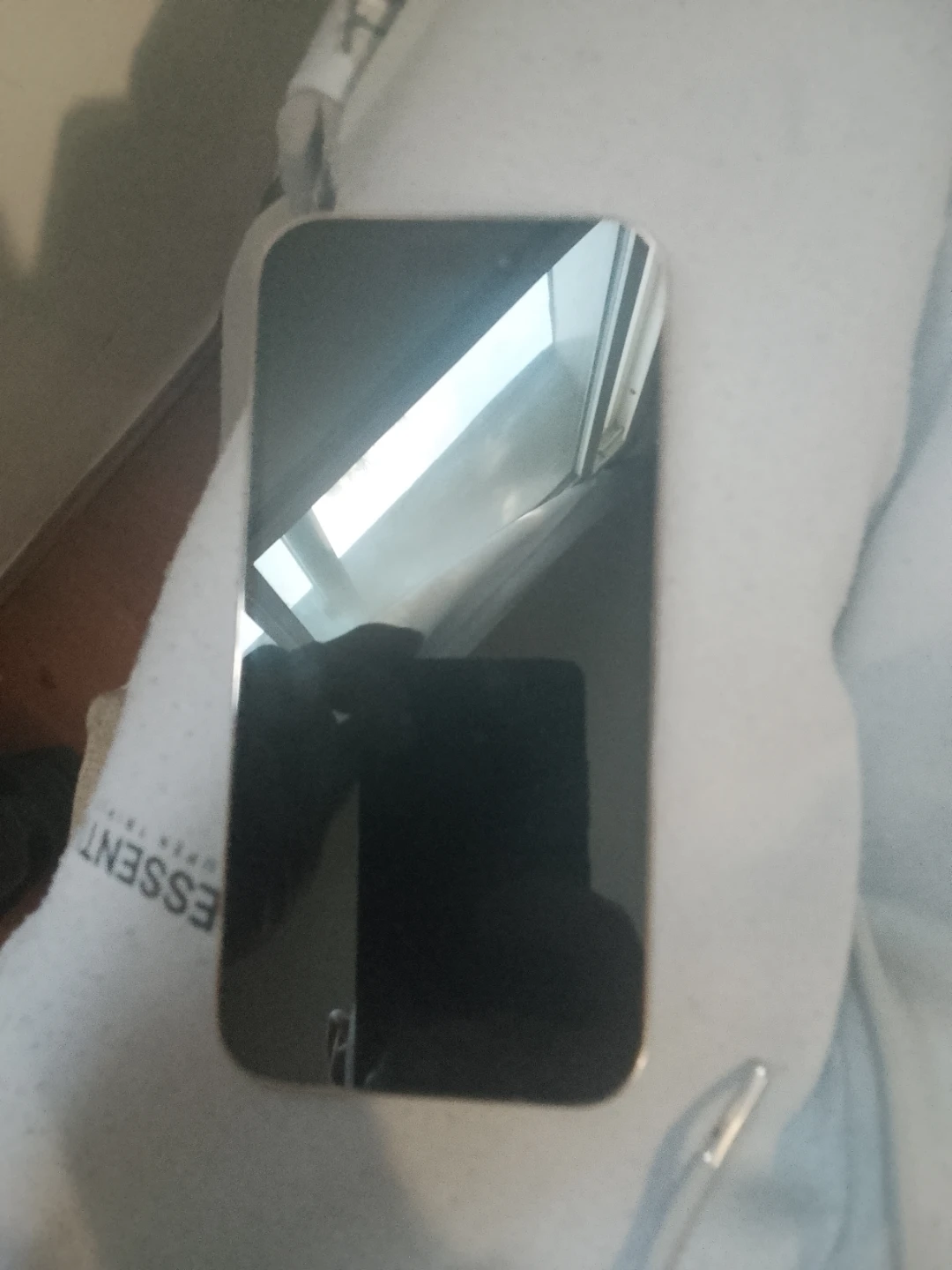 Apple iPhone 14  cloud locked - photo 2