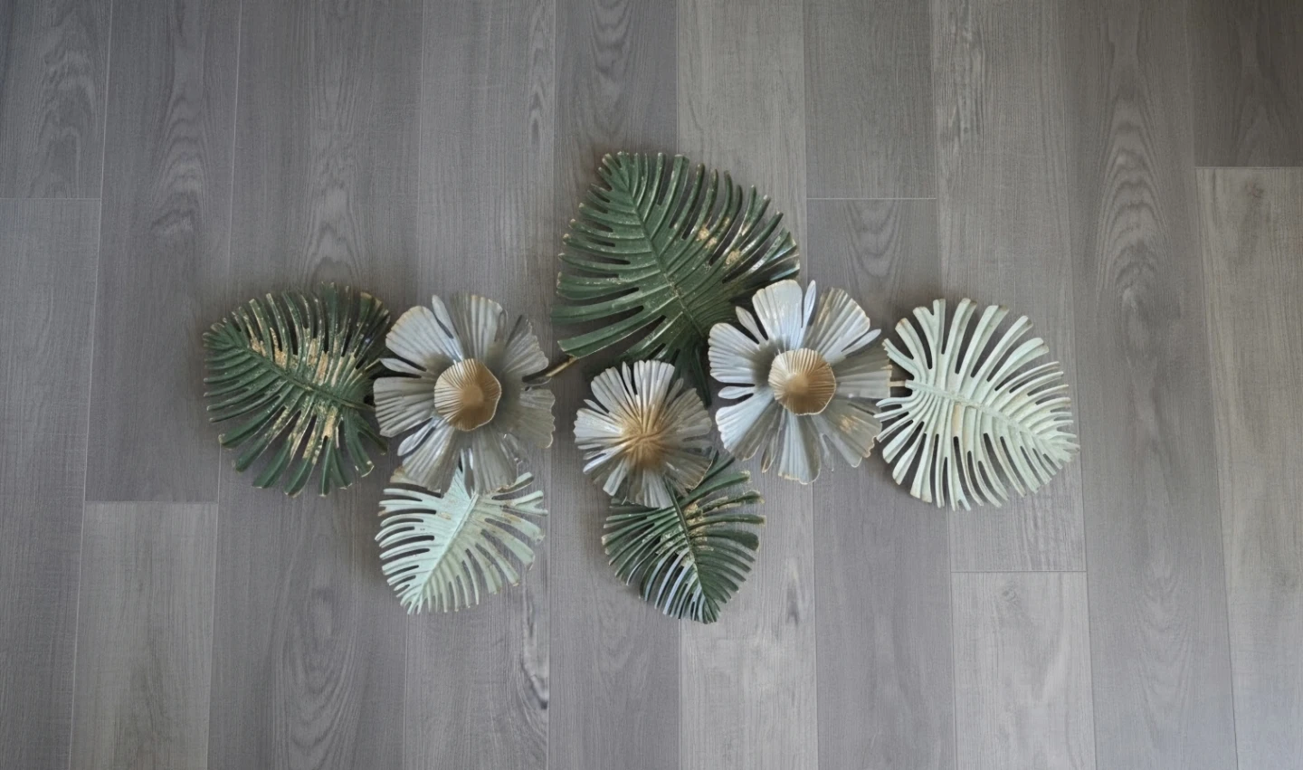 Metal Botanical Wall Decor