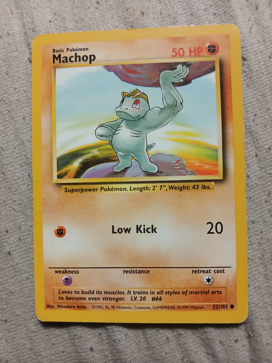 Machop 52/102 1999 Pokémon Card