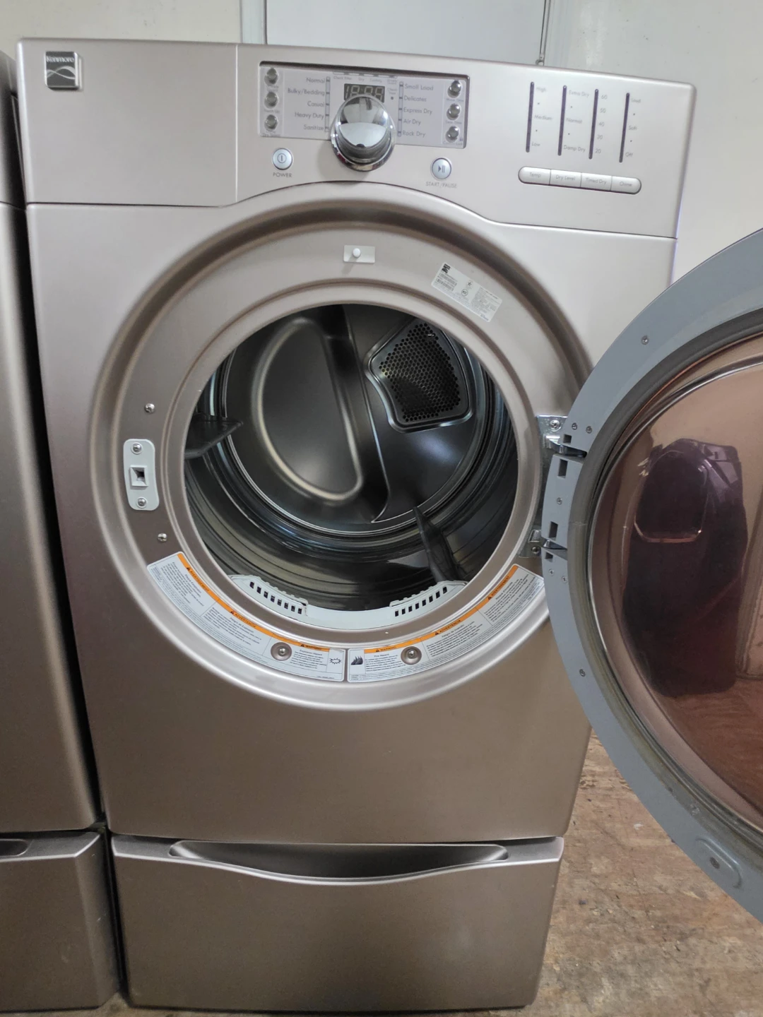 Kenmore Washer and Dryer Set with Pedestals - photo 4