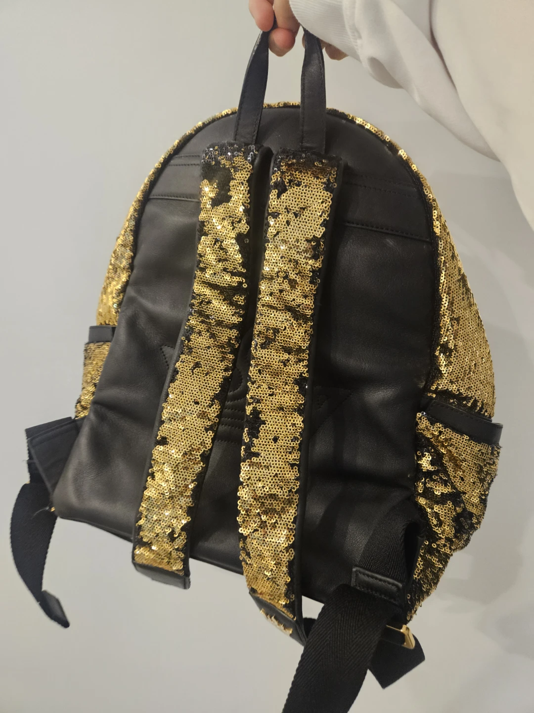 J.ESTINA Black & Gold Sequin Backpack - photo 2