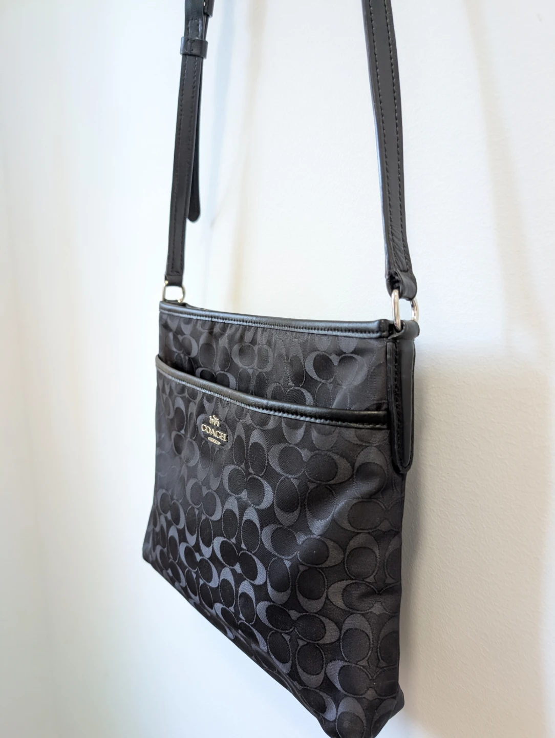 Coach Signature Crossbody Bag - photo 4