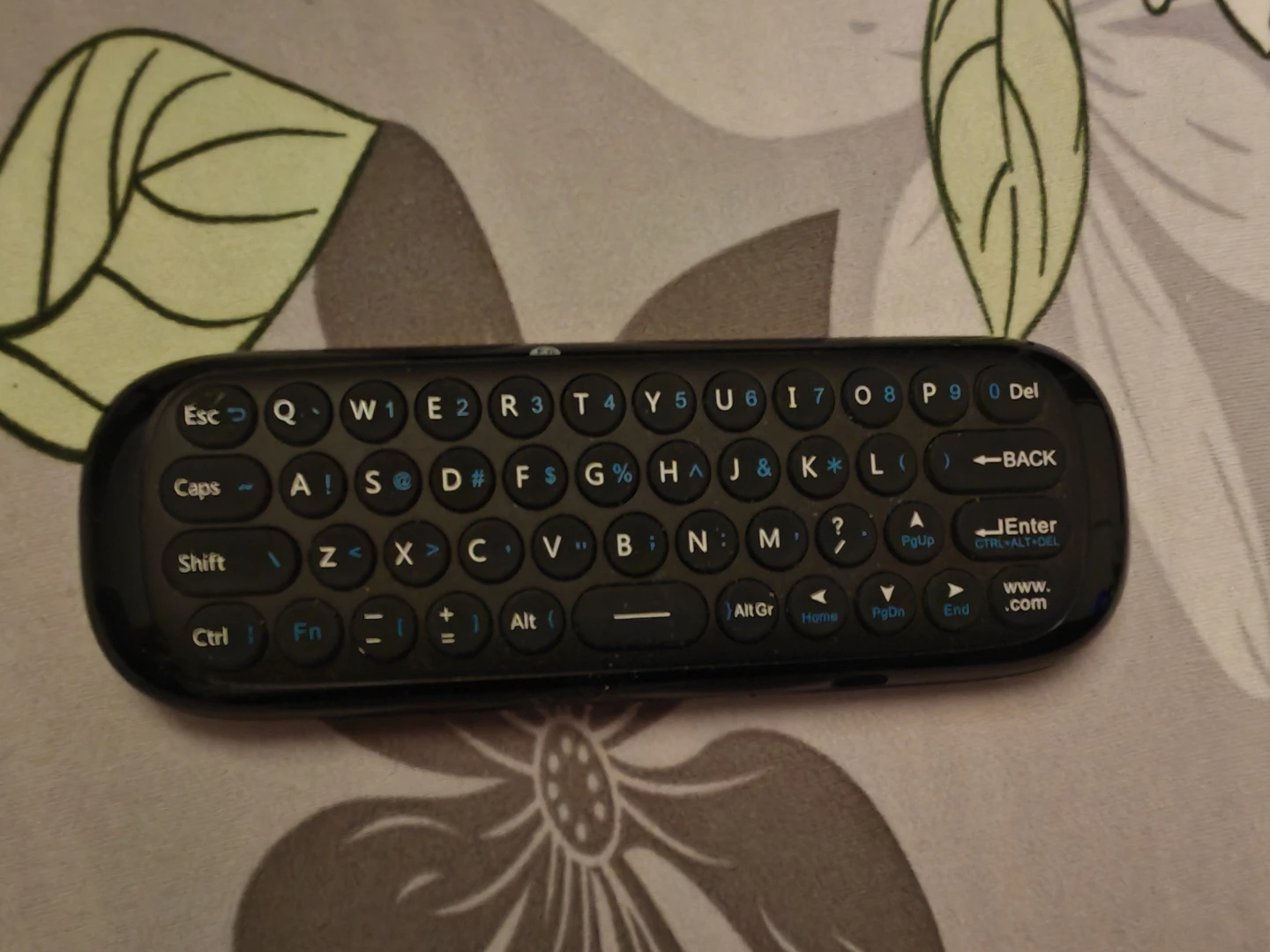 Wechip Air Mouse Remote + Mini Wireless Keyboard - photo 2