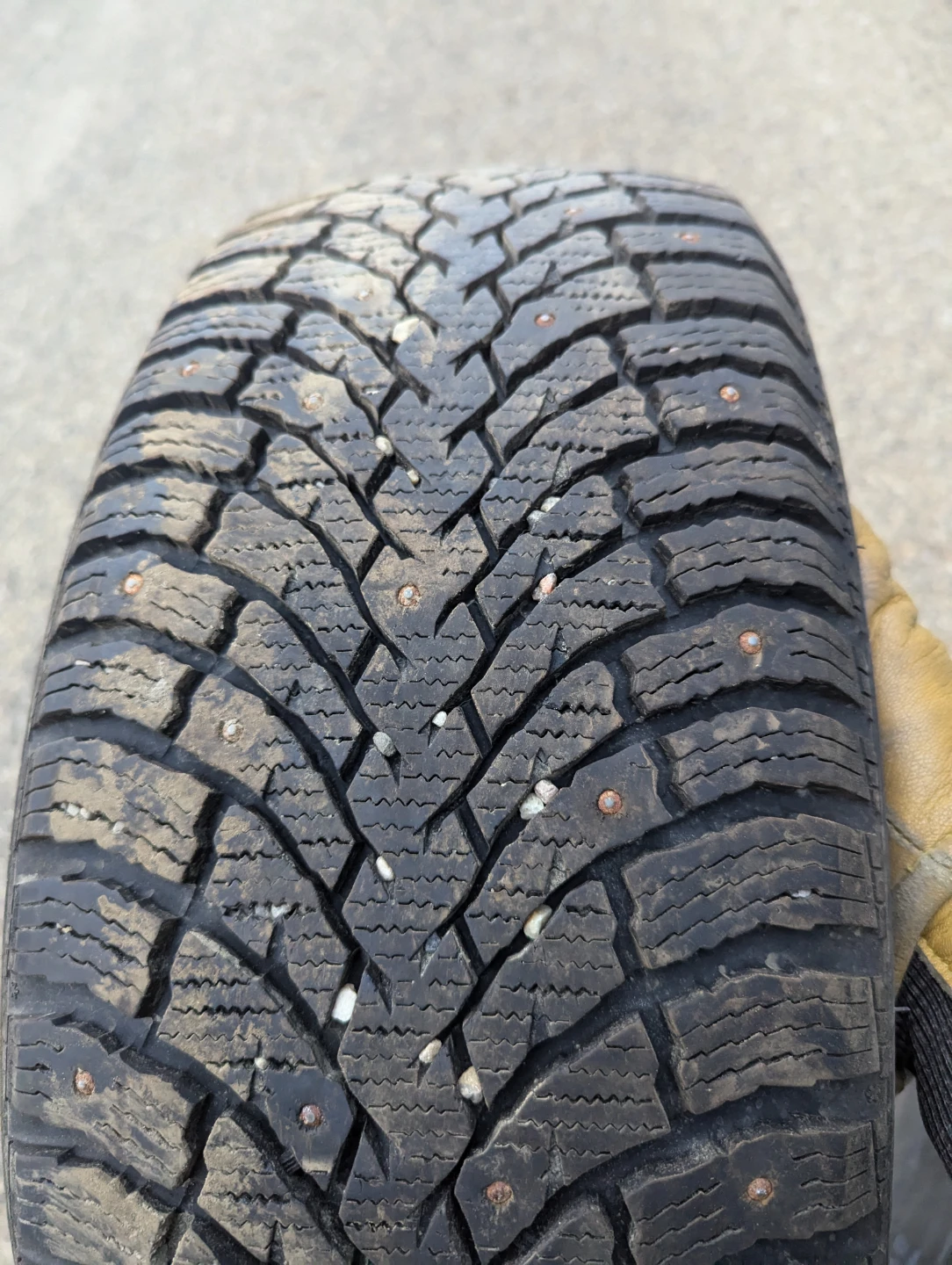 215/50R17 RoadX RXFrost FX11 Studdable Winter - photo 2