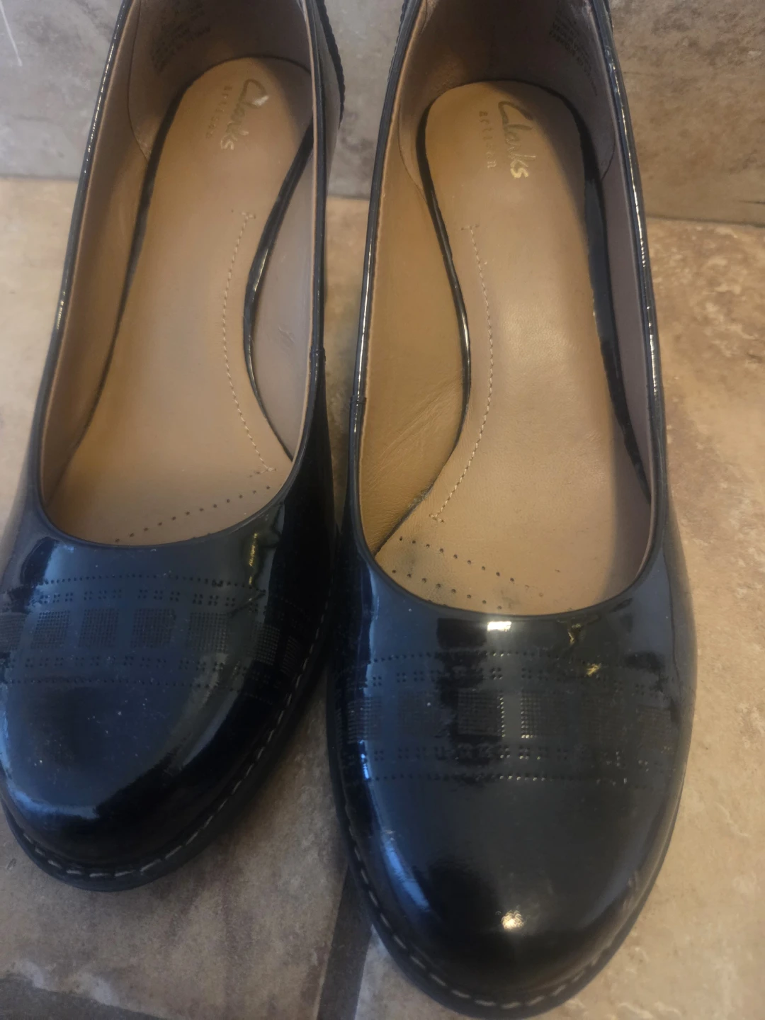 Clarks Artisan Black Patent Leather Heels - photo 3