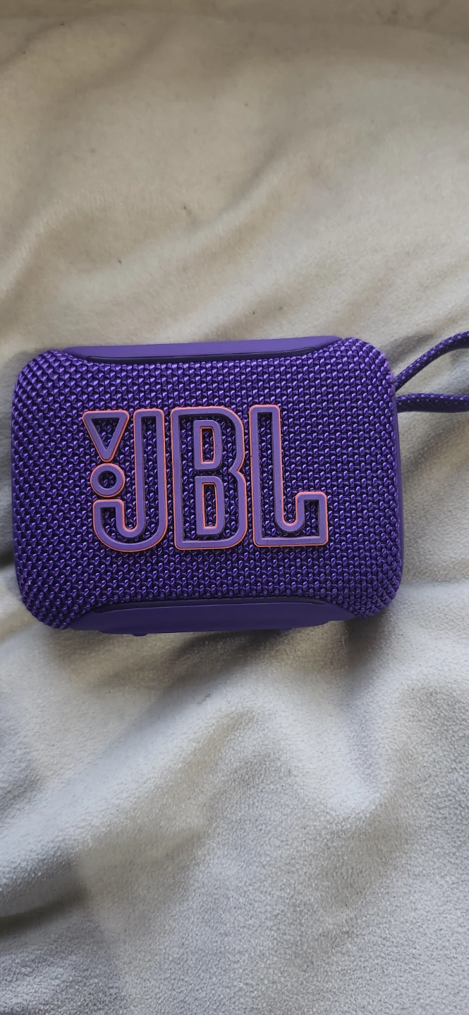 JBL Go 5 Portable Speaker (negotiable)