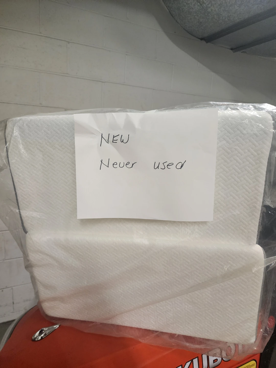 Brand New Memory Foam Mattress Topper - photo 2