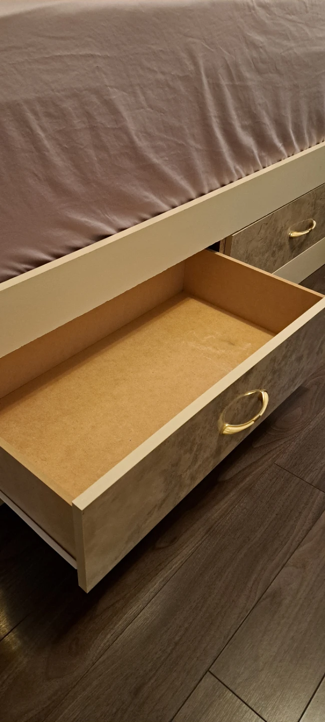 Great 5-piece queen set bedroom - photo 3