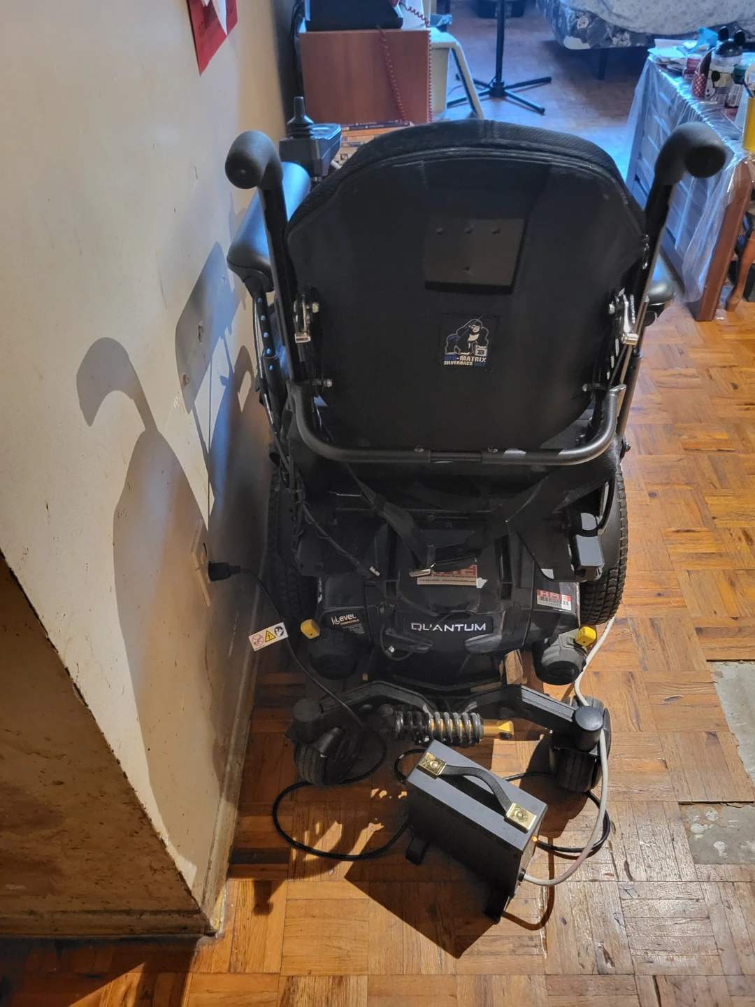 Quantum iLevel Power Wheelchair