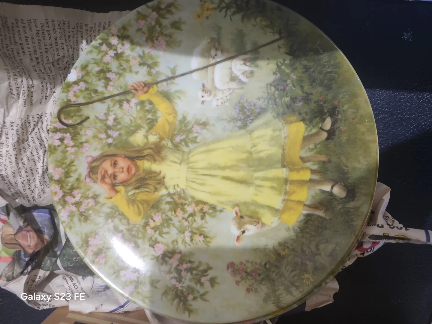 Decorative Collector Plate Featuring Shepherd Girl