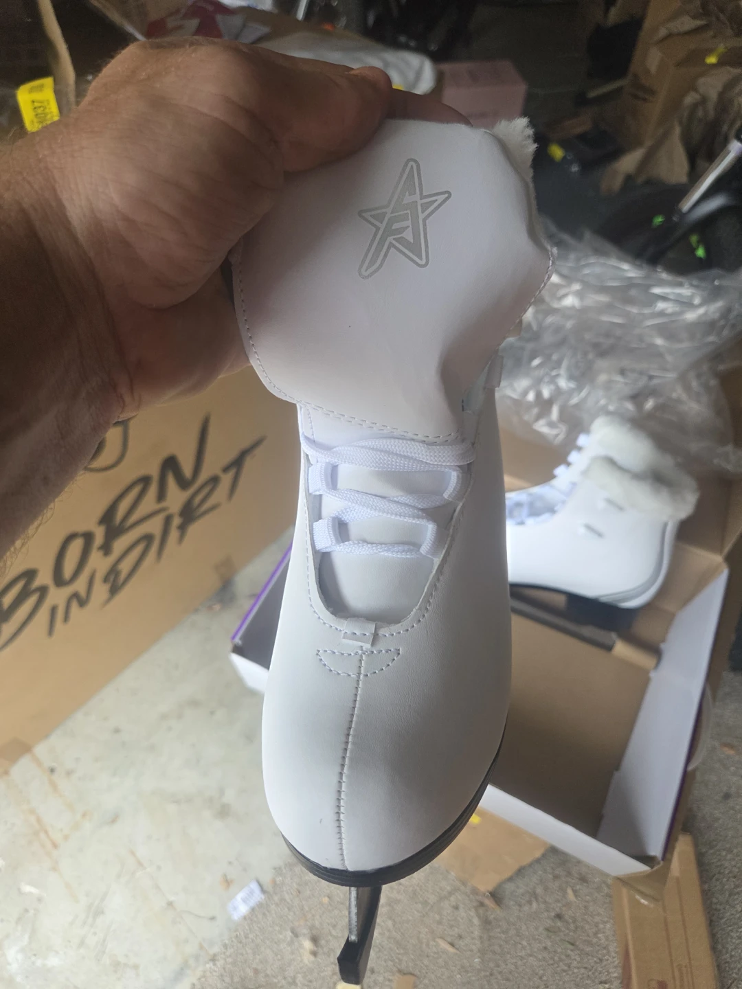 NEW IN BOX Senior Figure Skates Size 7 - photo 3