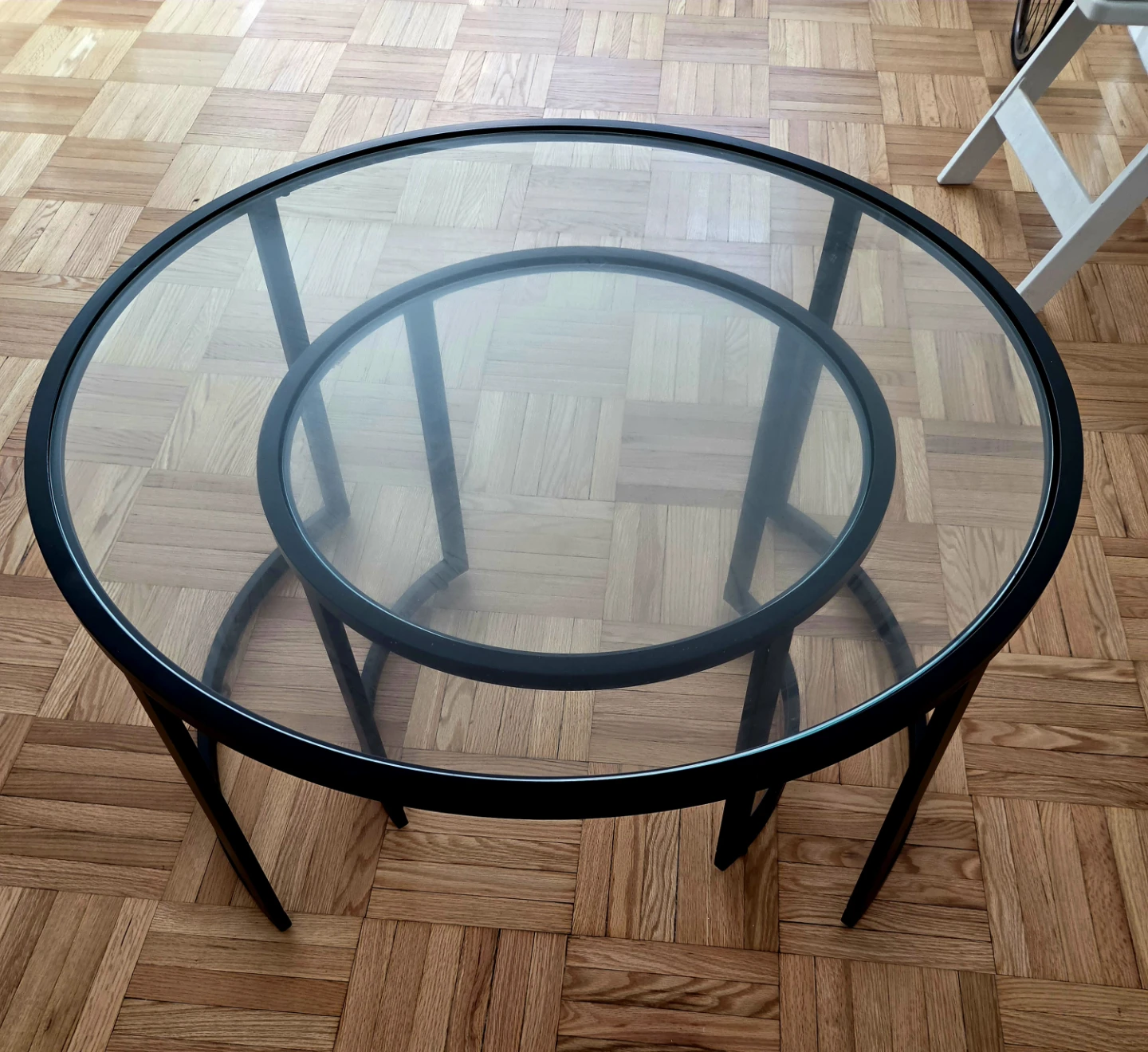 Set of Round Glass Nesting Coffee Tables - photo 2