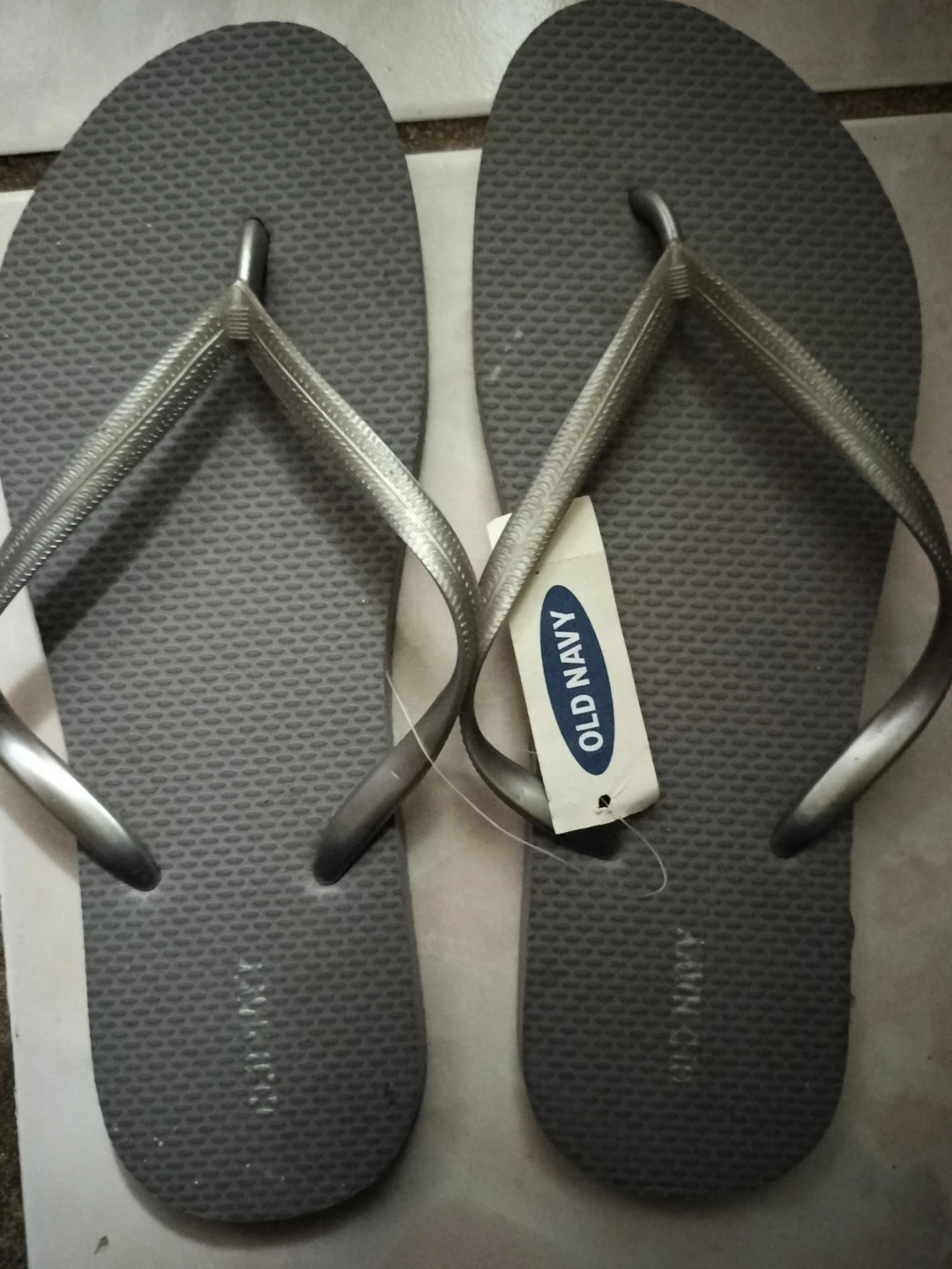 🏈 Old Navy Flip Flops Grey