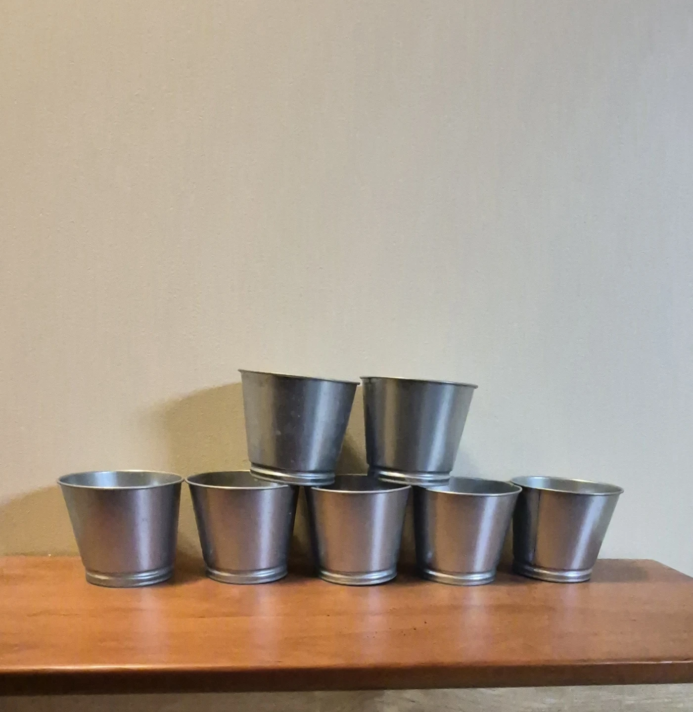plant pots.  🏈 - photo 5