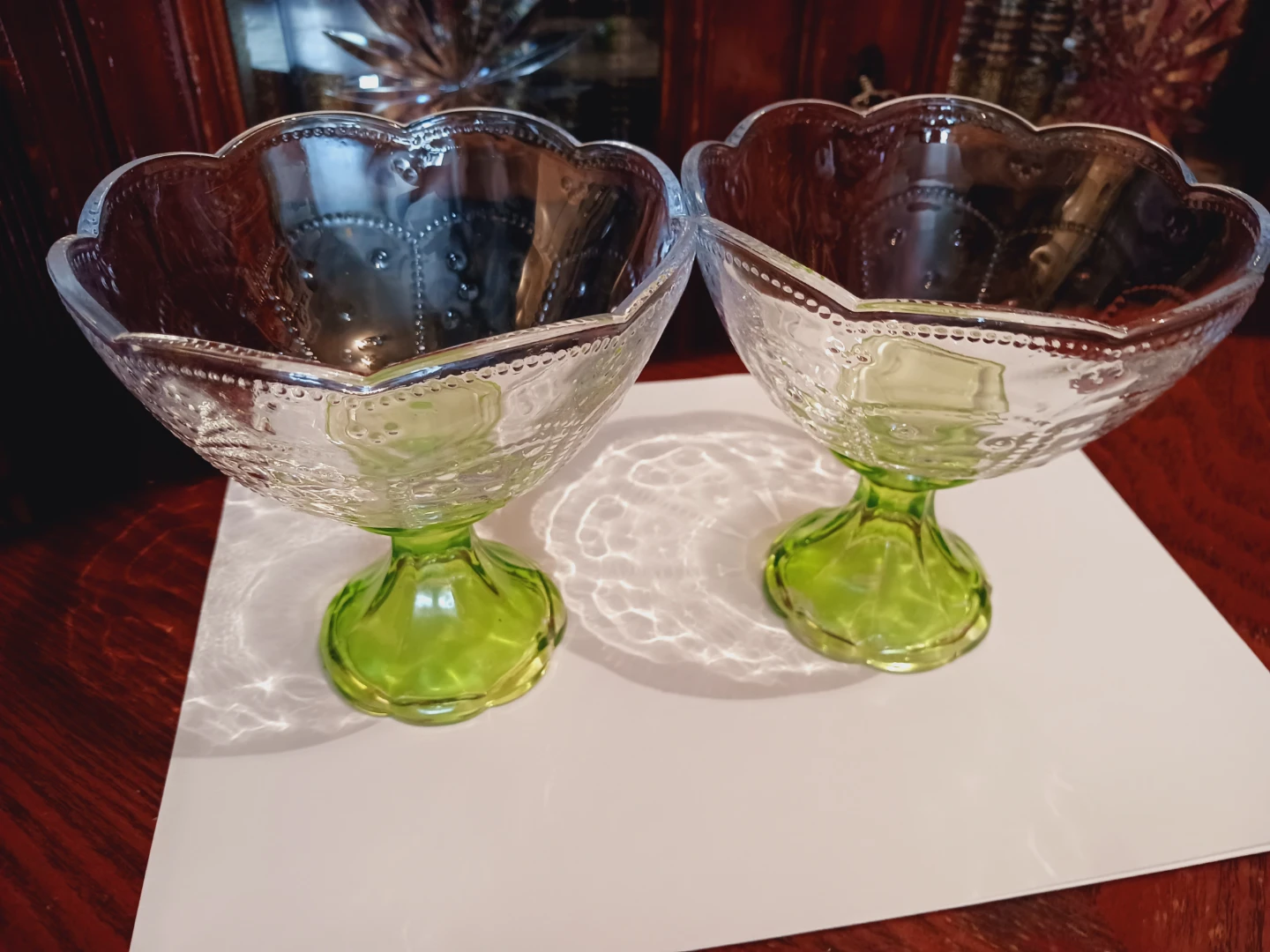 Set of Two Vintage Green Glass Ice Cream/ Dessert Bowls - photo 4