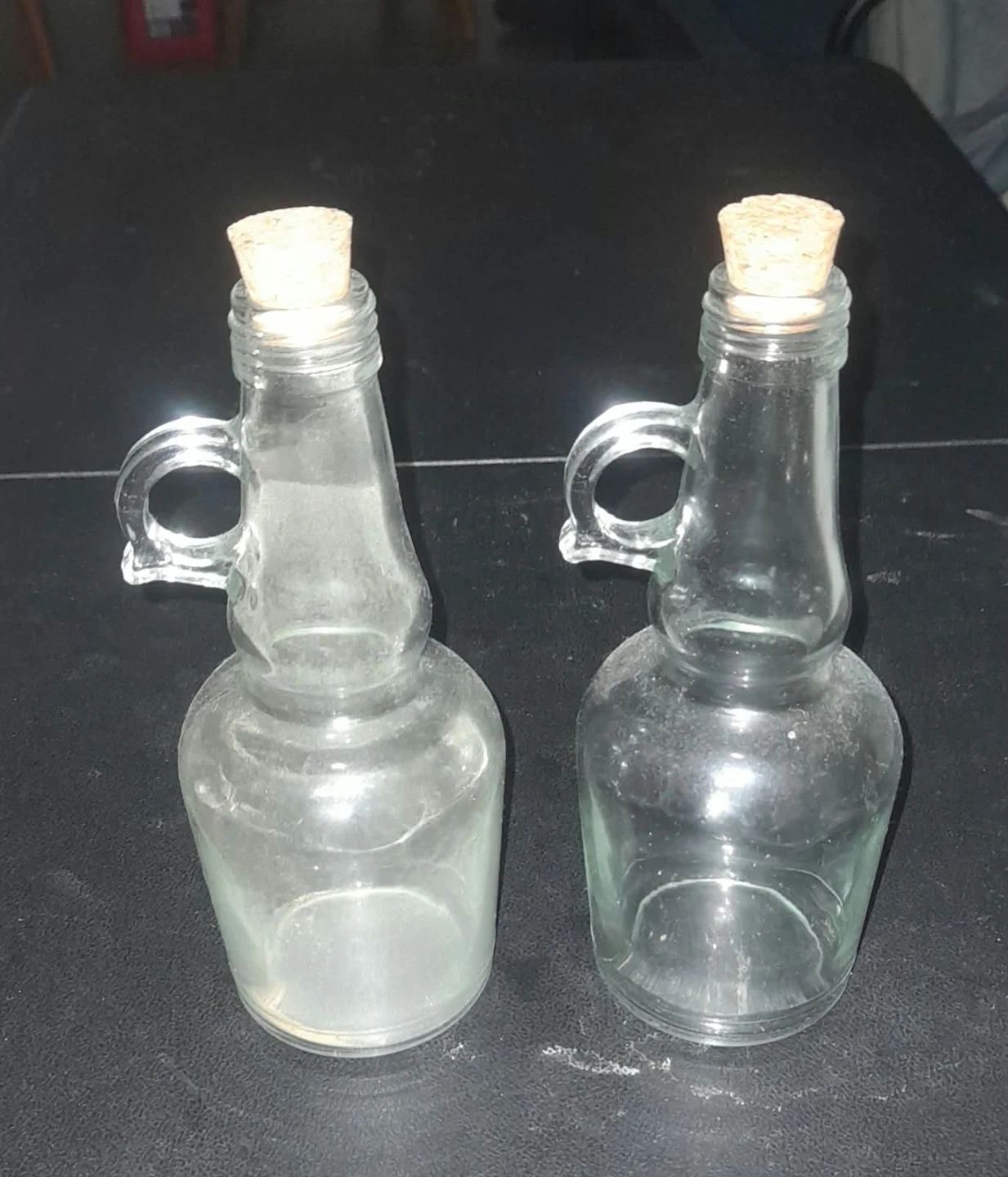 Set of Two Glass Oil Cruets with Cork Stoppers 🏈 - photo 2