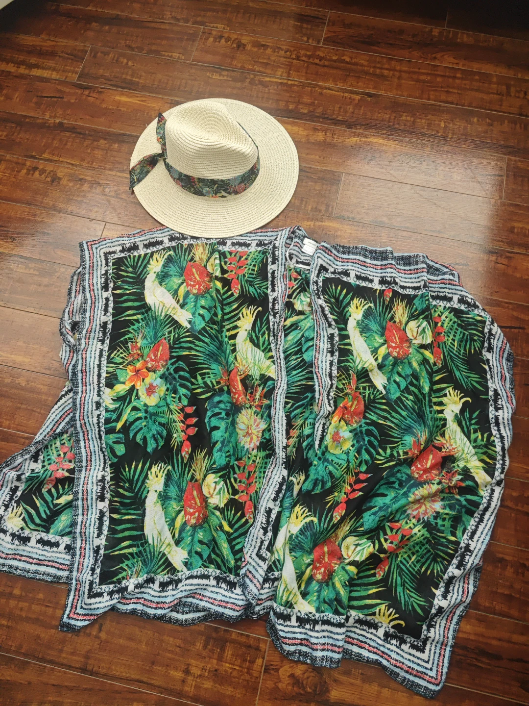 Nine West Floral Kimono and Hat Set