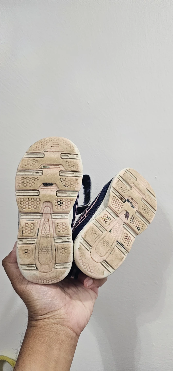 Shoes girls size 5 - photo 2
