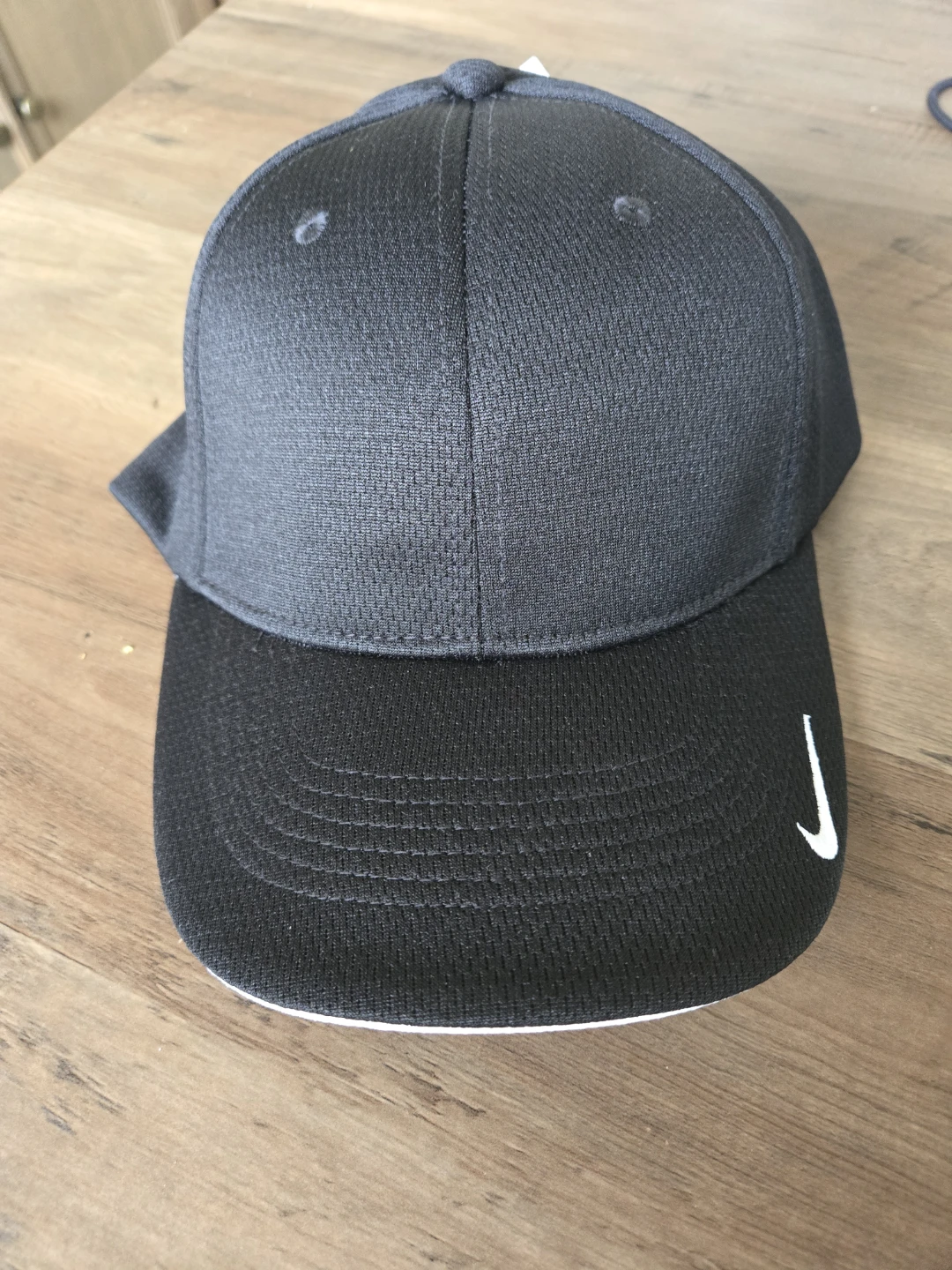 Nike Black Hat Fashion Small Sport Clothing Accessories