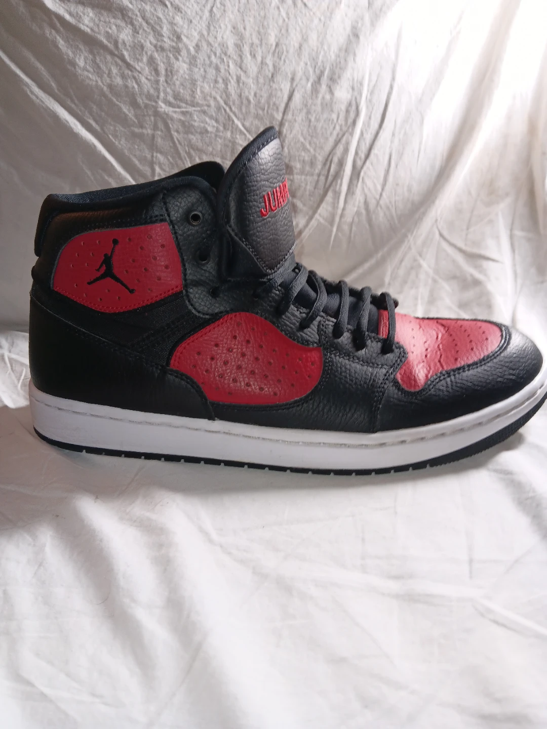 Jordan Jumpman Black and Red Sneakers - photo 3