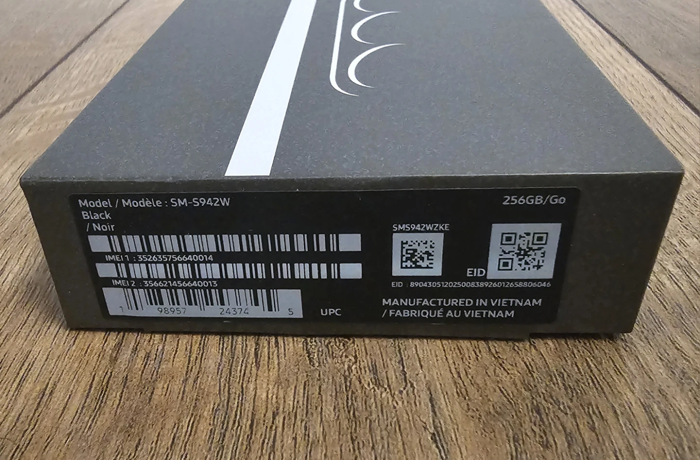 Brand New Samsung Galaxy S26 – 256GB – Black - photo 2